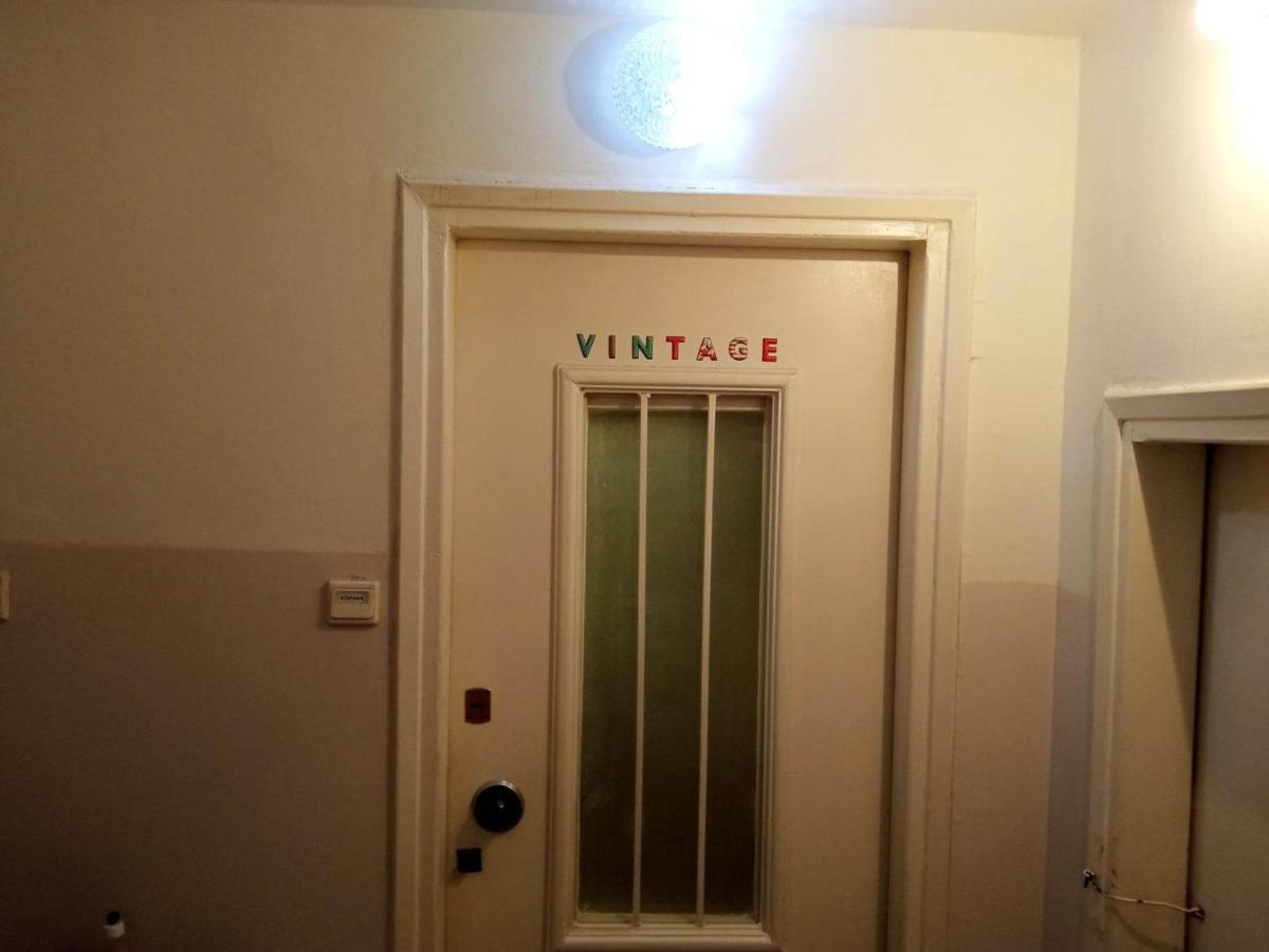 Vintage Apartment Thessaloniki Exterior photo